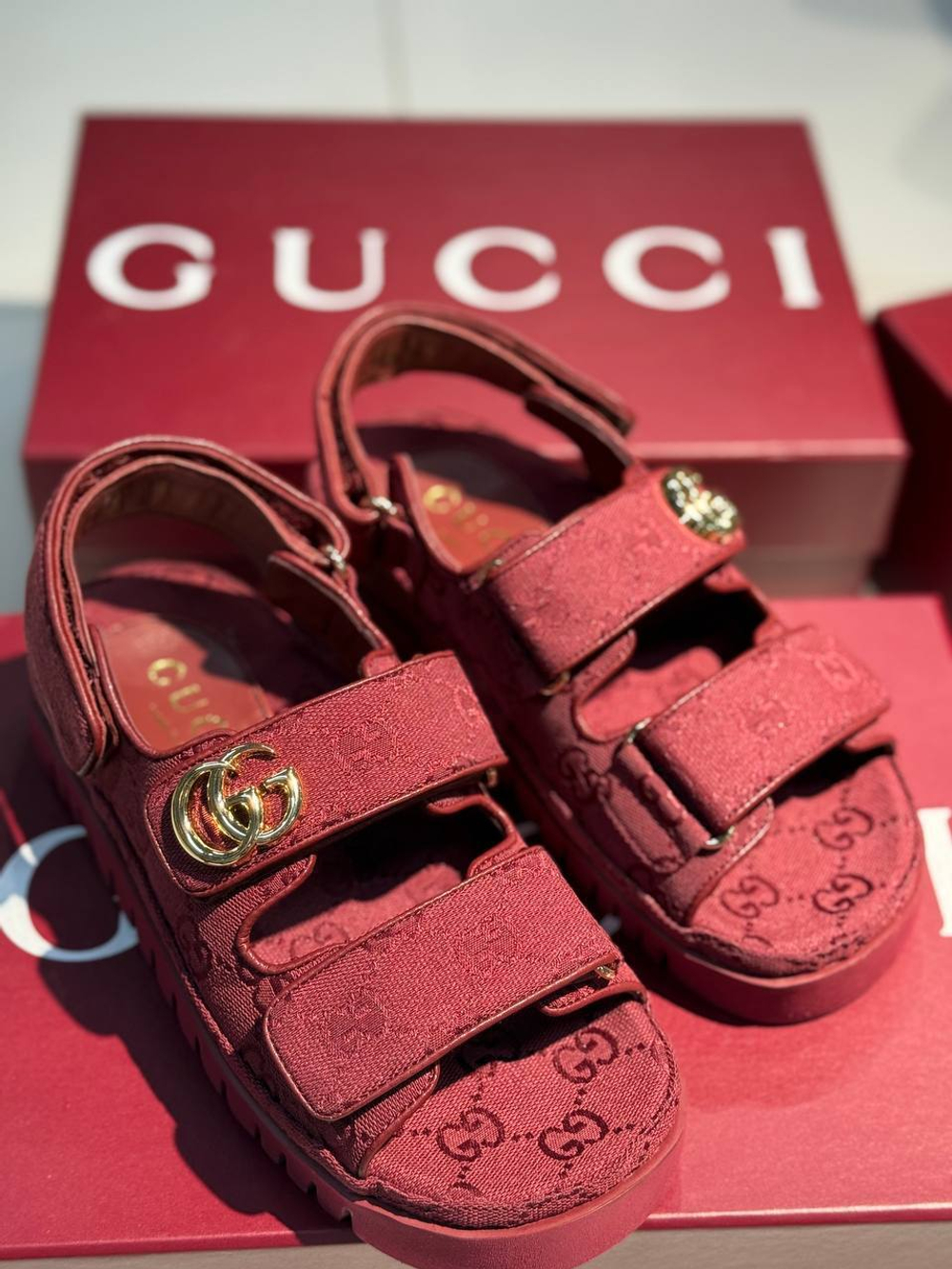 Сандалии Gucci