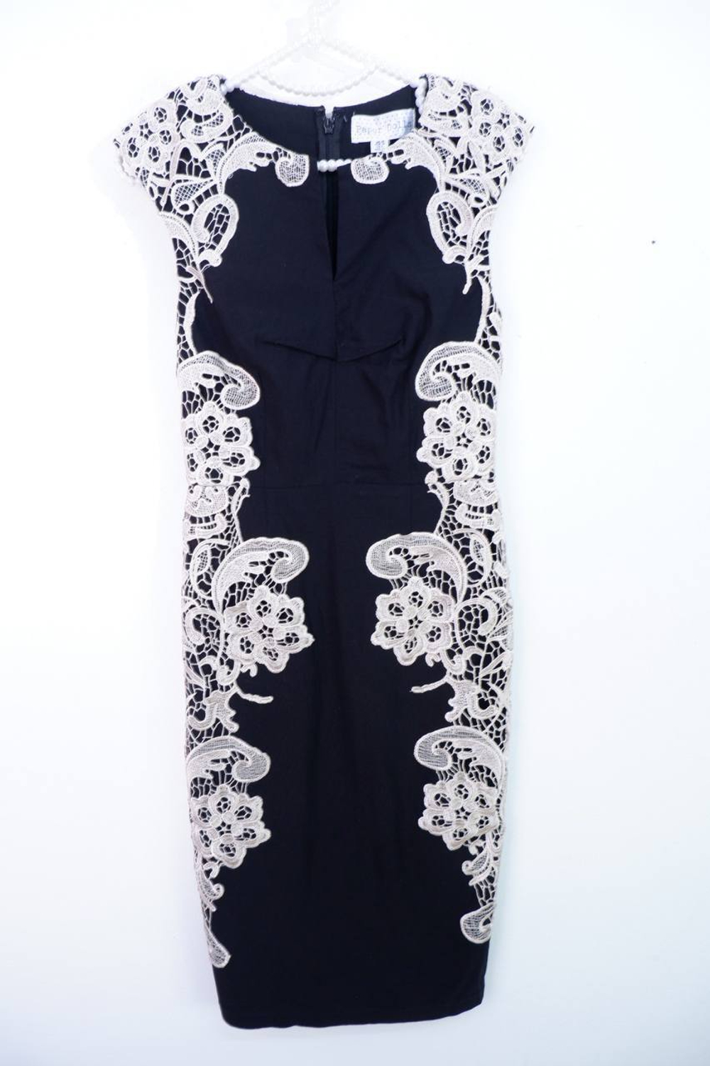 Платье Paper Dolls с кружевными вставками, маркировка 38, визуально на 44 размер