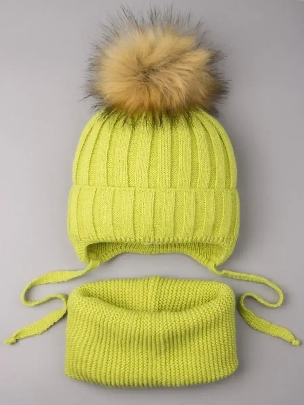 Шапка зимняя вязаная и снуд для детей