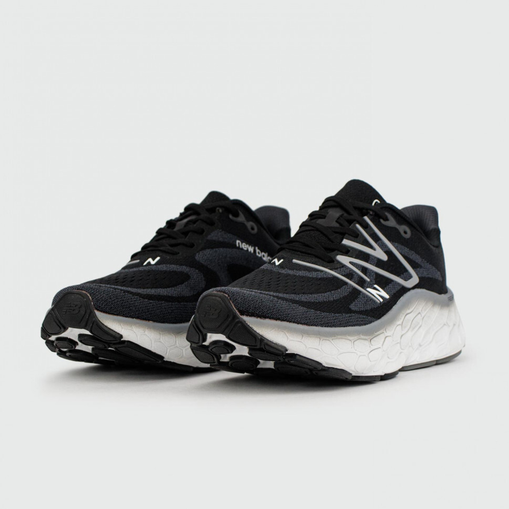 кроссовки New Balance Fresh Foam x More V4 Black White