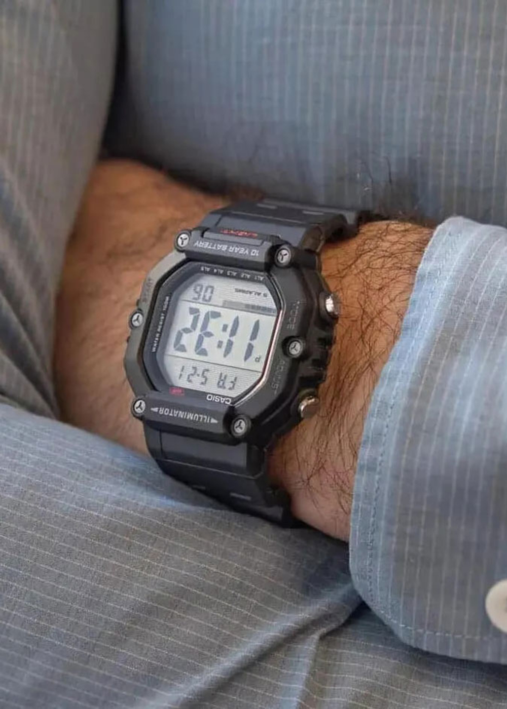 Часы Casio AE-1600H-1A