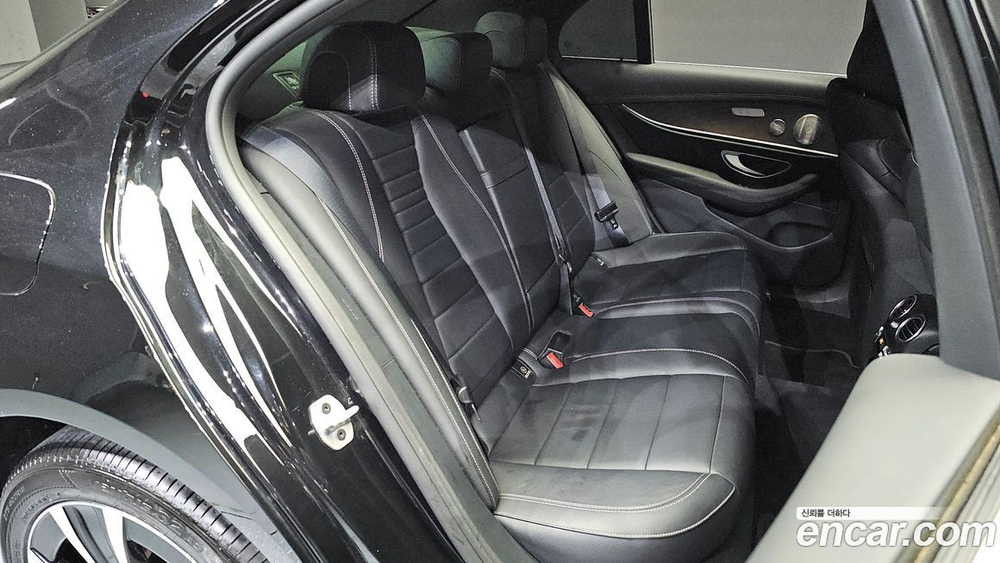 Mercedes-Benz E-Class W213 E300e 4MATIC Exclusive (05.2021)