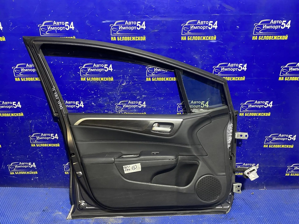 Дверь передняя левая Honda JADE 2015-2018