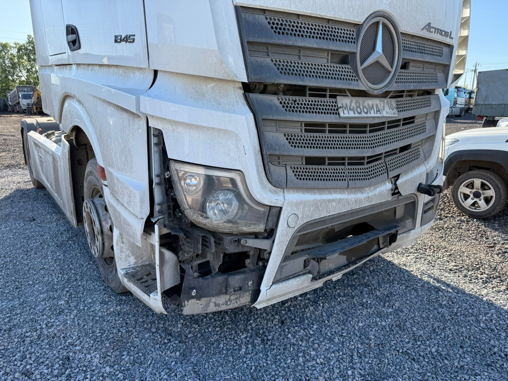 Mercedes-Benz ACTROS 4x2 Седельный тягач 1845 LS (Дизельный, 12,8 л, 476 л.с., МТ)