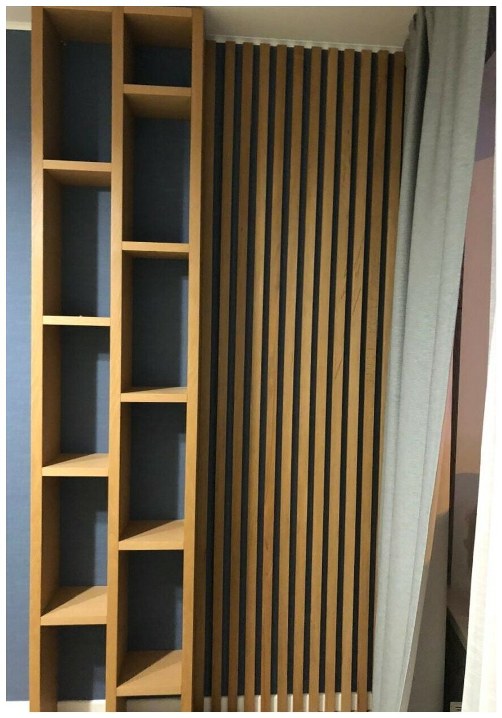 Стеллаж для книг из дерева