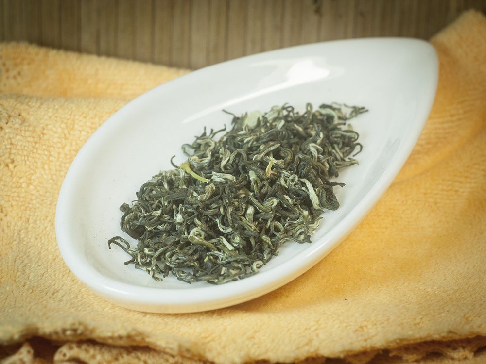 Жасминовый Снег (Моли Пяо Сюэ)