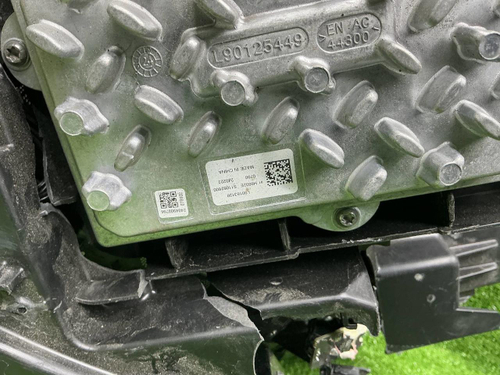 Битая Фара правая Geely Atlas Pro (2021-2025) LED