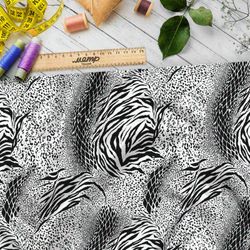 Ткань лён чёрно-белые принты животных