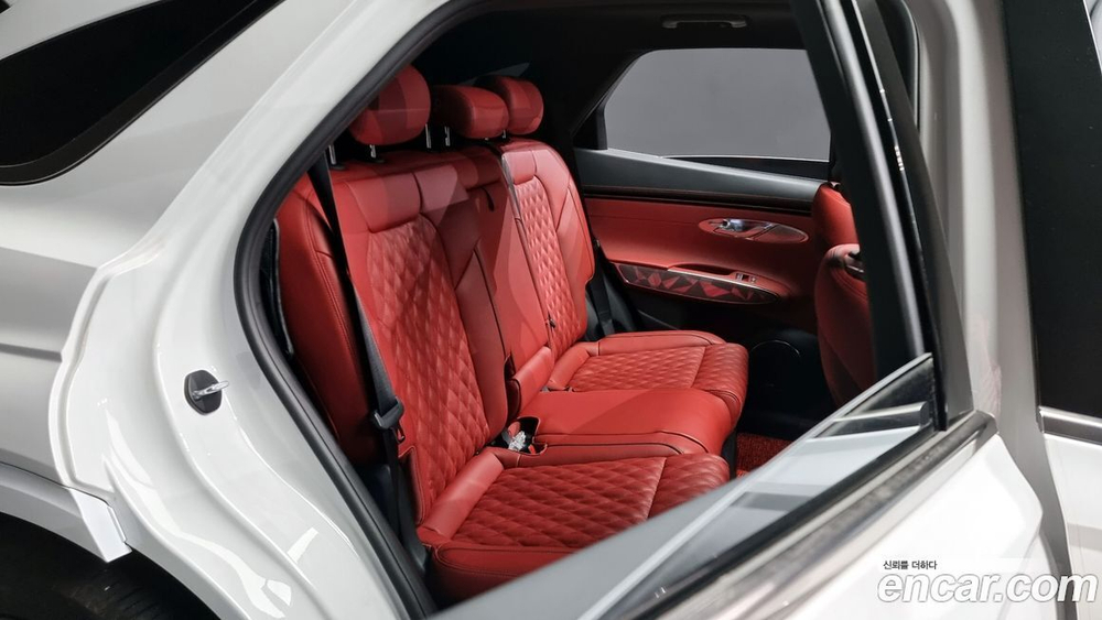Genesis GV70 2.5T Бензин 2WD (05.2022)