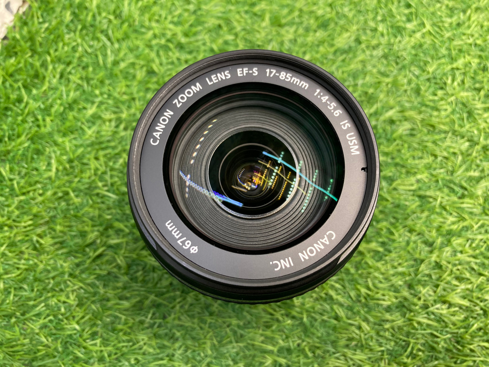 Canon EF-S 17-85mm 4-5.6 IS USM
