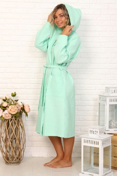 Халат женский "Виктория В.Ф" с капюшоном (АТ) на запах