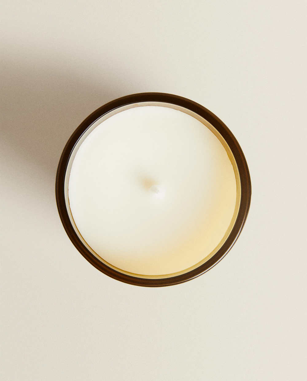 Zara Home Свеча ароматическая White Lotus 350 г, растительный воск, аромат цветочный, Розовый