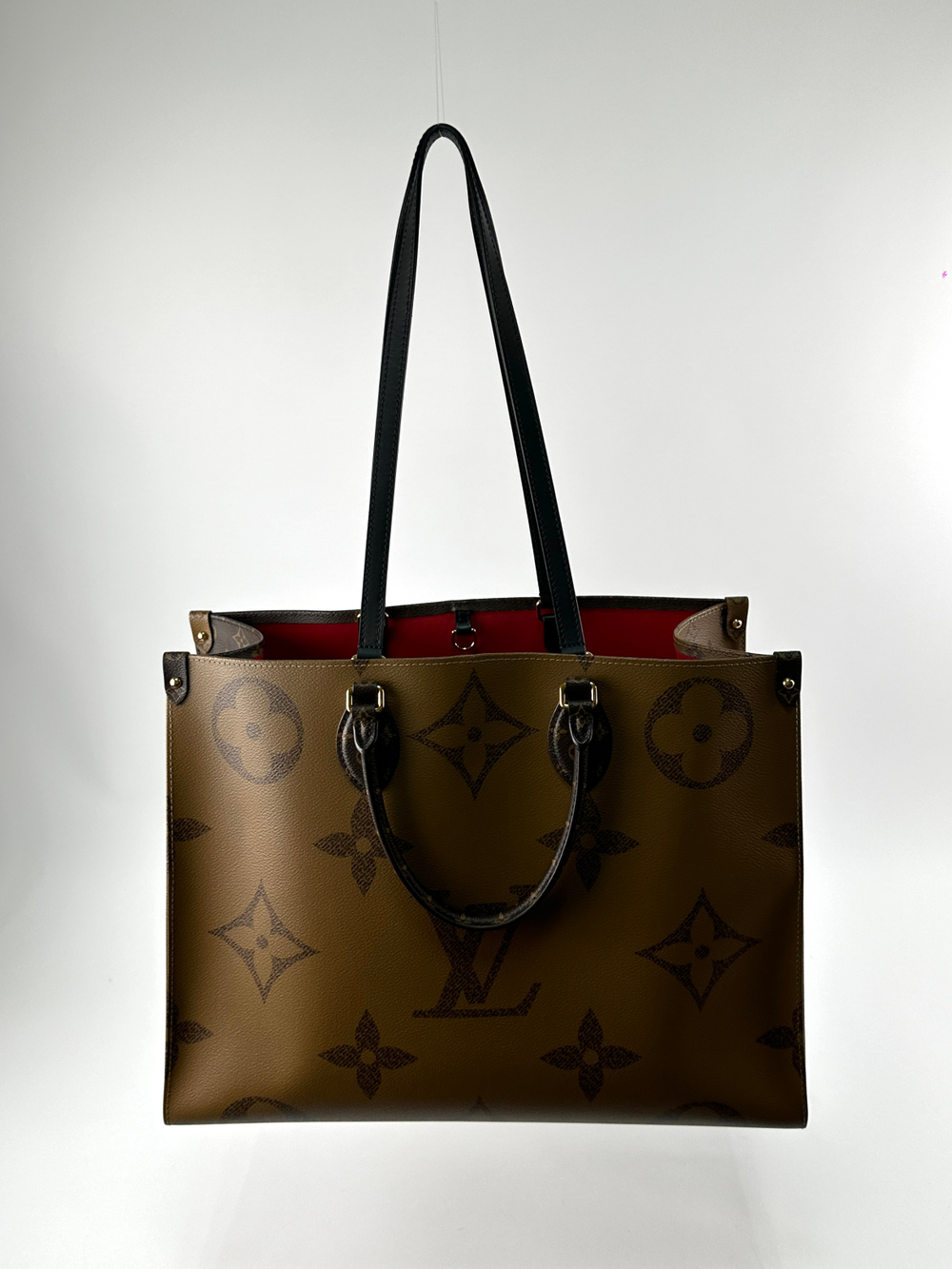 Сумка Louis Vuitton OnTheGo