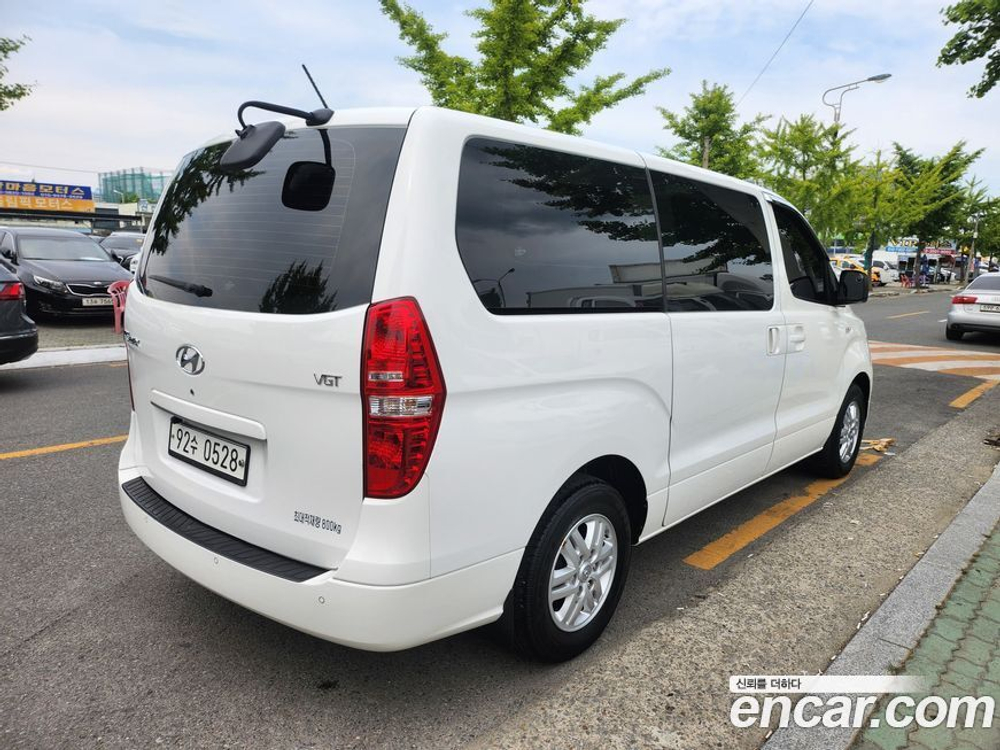 Hyundai The New Grand Starex Van 3-х местный (01.2020)