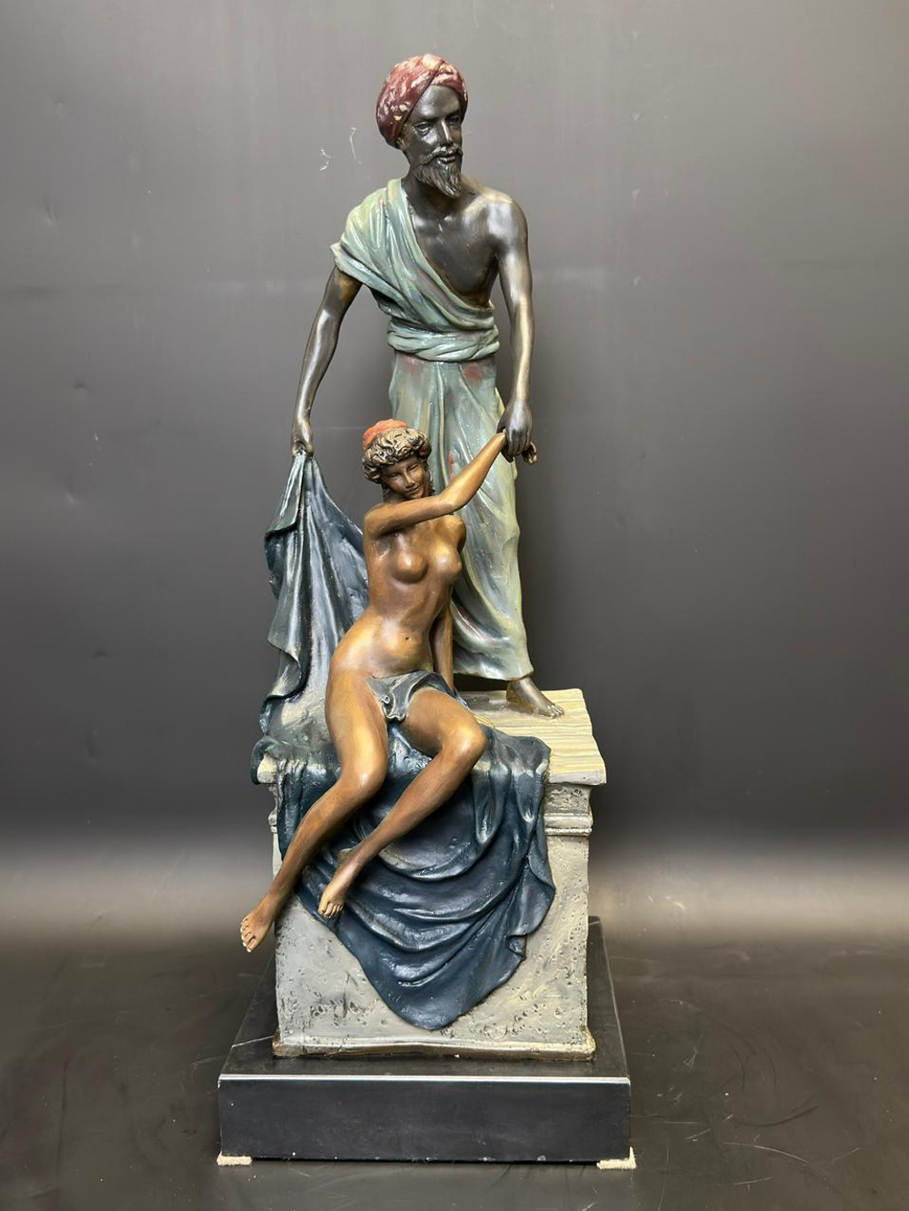 Скульптурная композиция «Продавец невольниц»