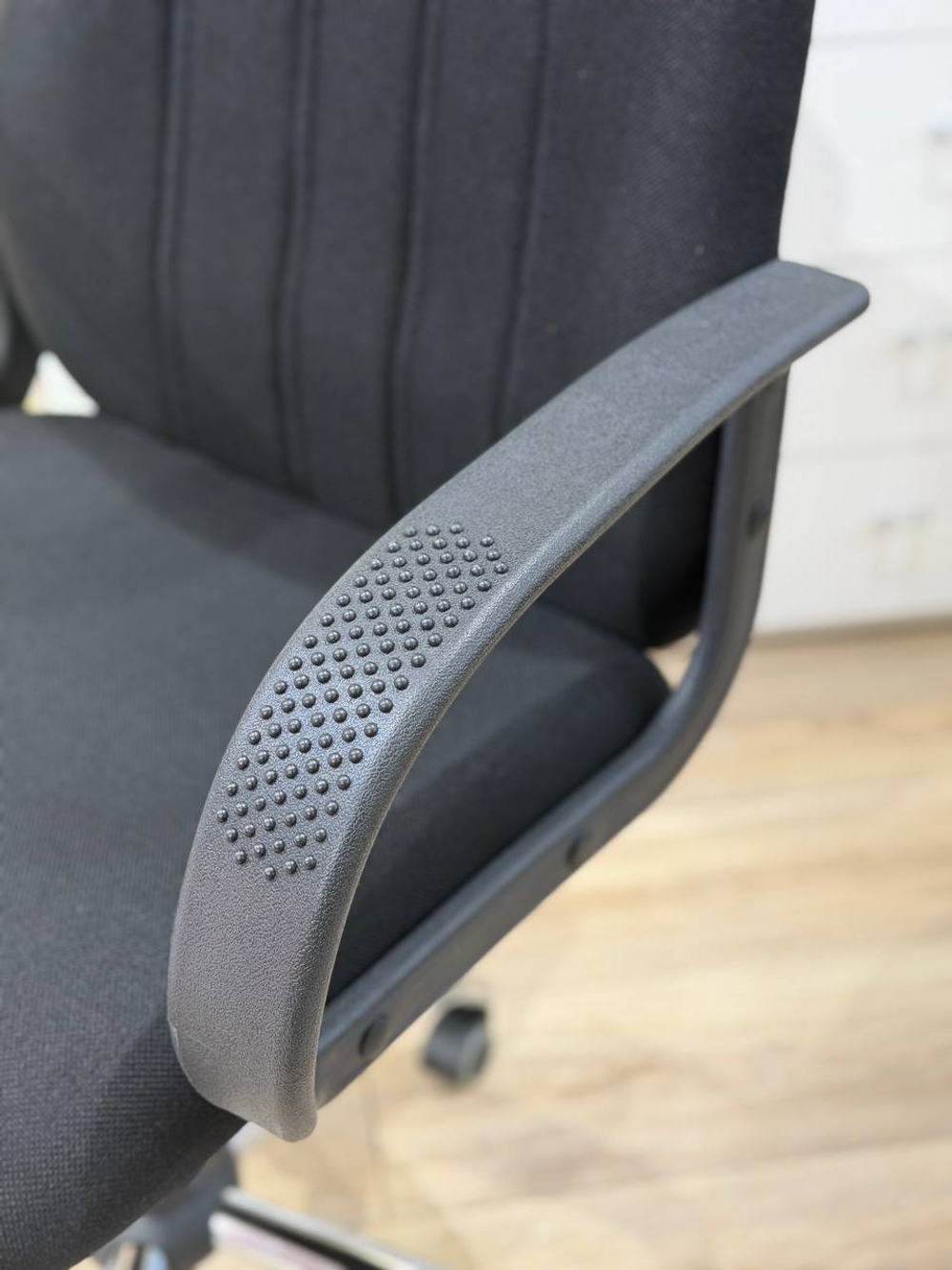 Кресло офисное 2851 black fabric