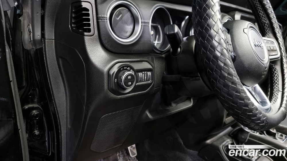Jeep Wrangler (JL) 2.0 Overland Power Top 4 двери (12.2021)
