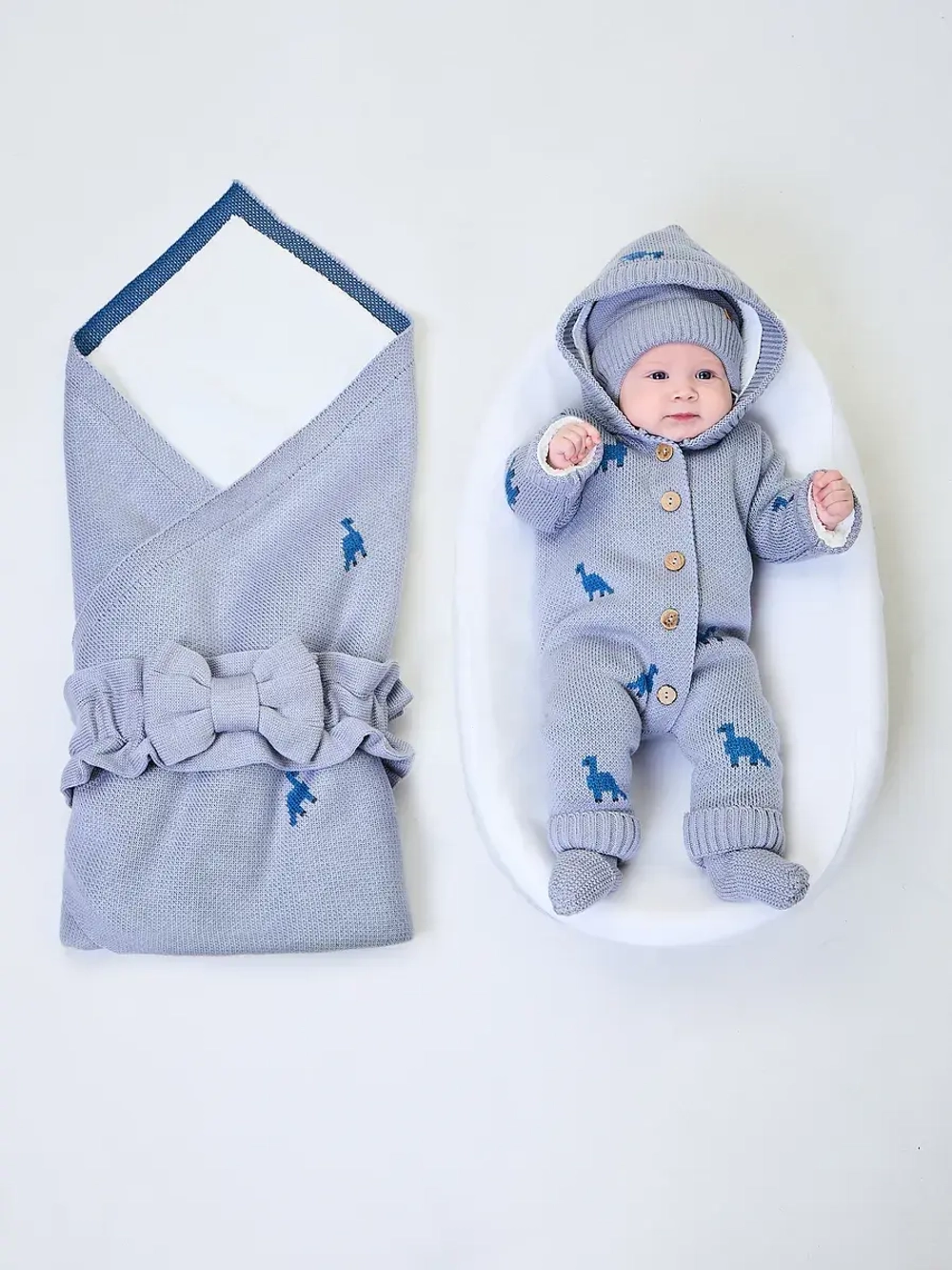 Конверт на выписку для новорожденных утепленный мехом