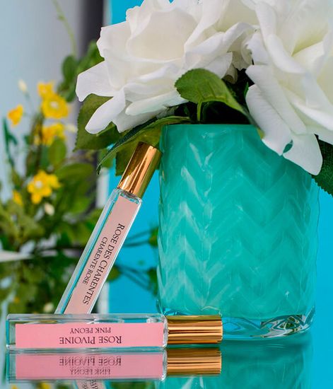 Букет белых роз в нефритовой вазе "ёлочка", Cote Noire