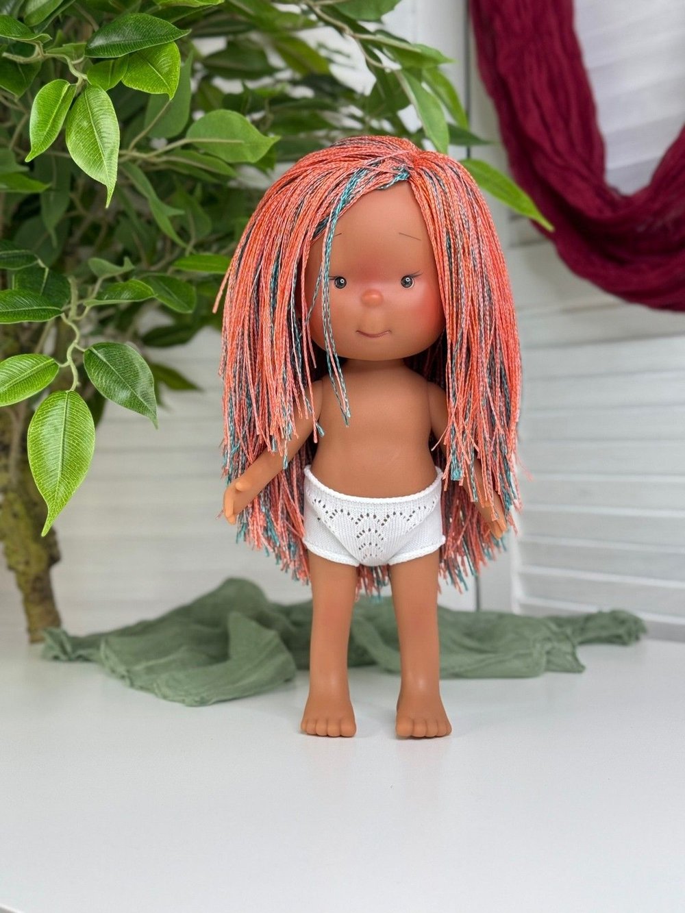 Кукла Nines виниловая 30см PIPPA LATINA без одежды (2899WL6)