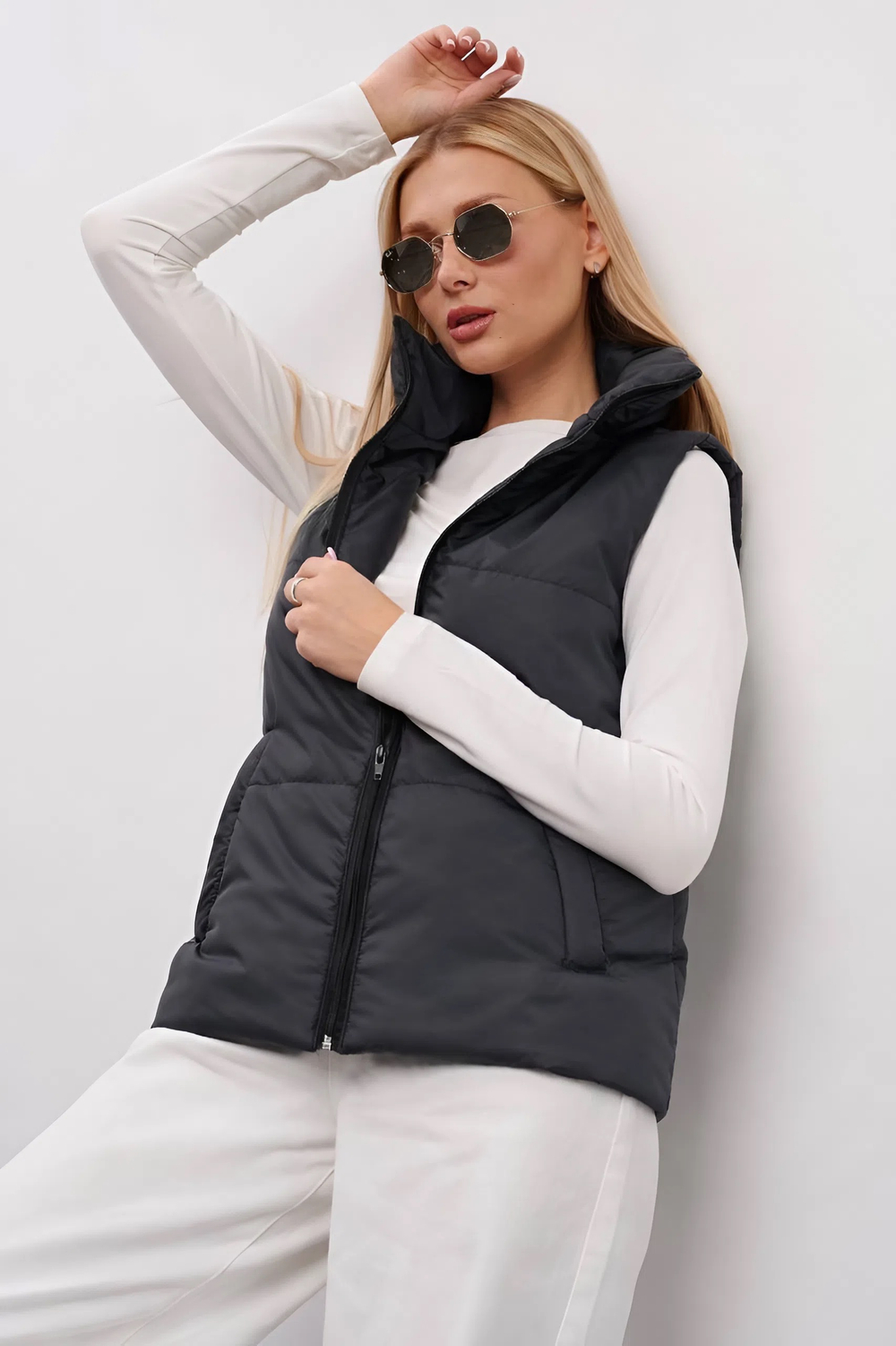 Жилет женский с воротником "HN-16" серый