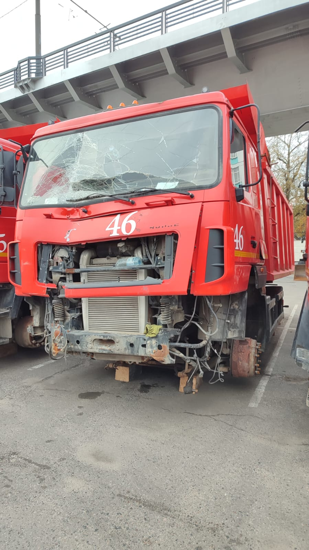 МАЗ 6501* 6x4 Самосвал 650128-8520-000 (Дизельный, 11,6 л, 423 л.с., МТ)