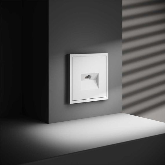 Розетка компьютерная встраиваемая Voltum S70 RJ45 кат.6, (белый матовый) VLS060102