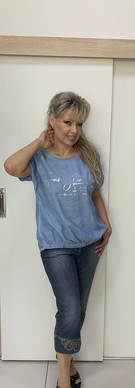 Джинсовые немецкие капри с цветными рисунками