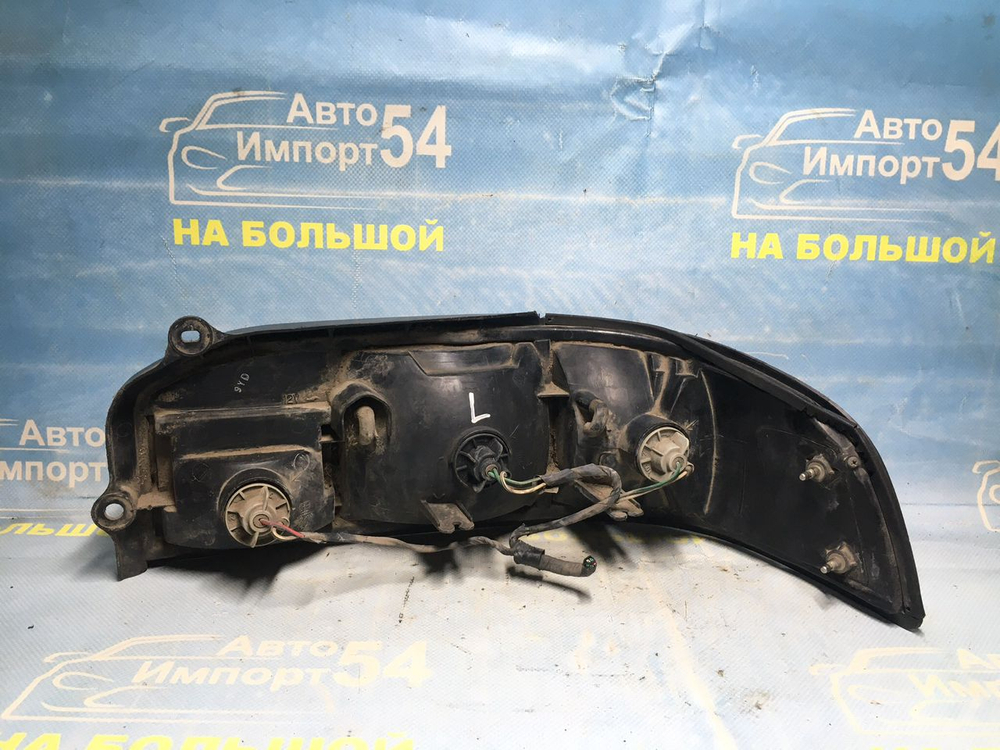 Стоп левый TOYOTA CARINA 1991