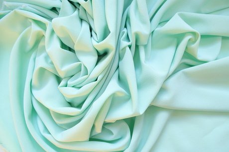 Креп плательный "Кубик" светло-зеленый