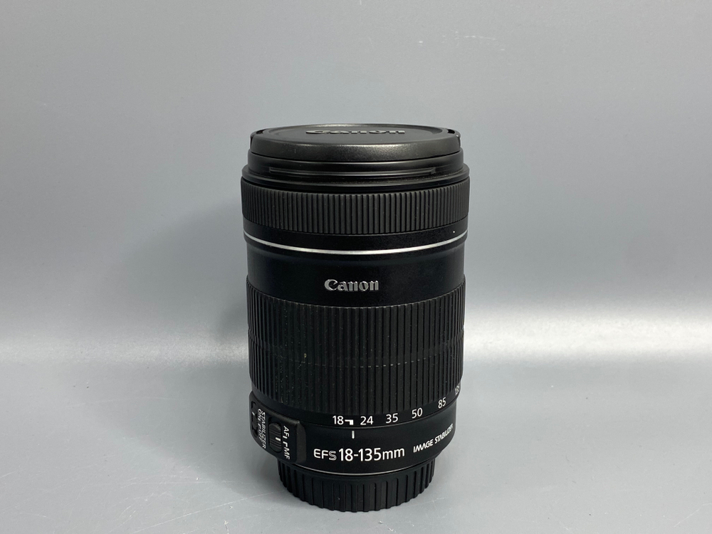 Canon EF-S 18-135mm 3.5-5.6 IS