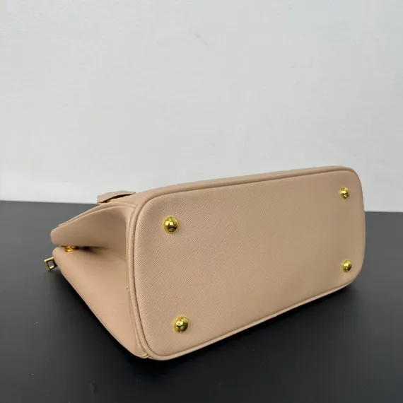 Большая сумка Prada Galleria из сафьяновой кожи