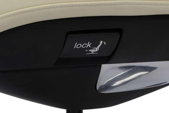 Кресло Mark FK006-A Кремово-белый