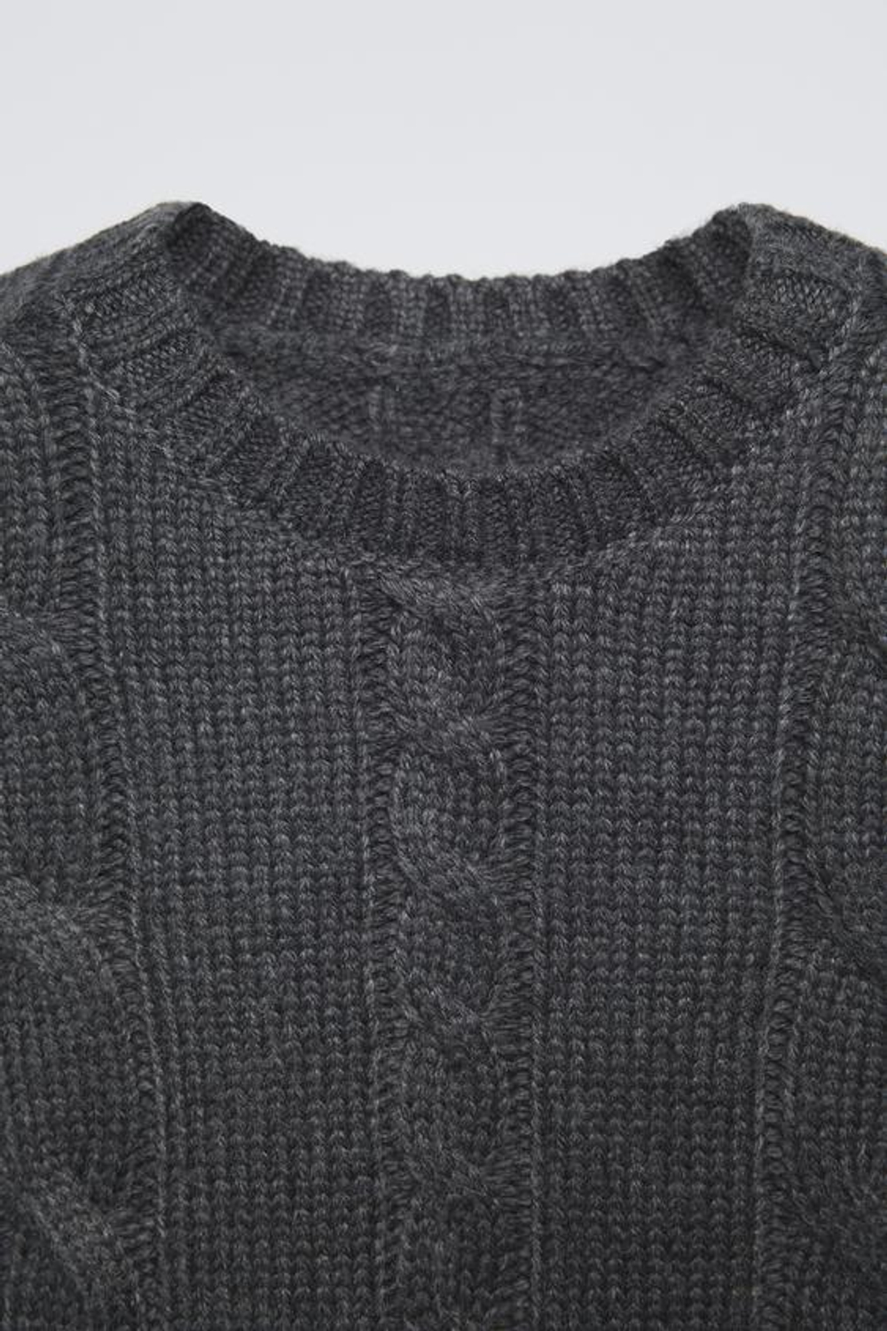 ZARA ПЛАТЬЕ В КЛЕТКУ С КОНТРАСТНЫМ ТРИКОТАЖНЫМ ЖИЛЕТОМ, СЕРЫЙ