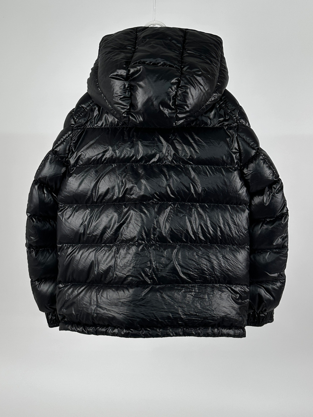 Пуховик Moncler