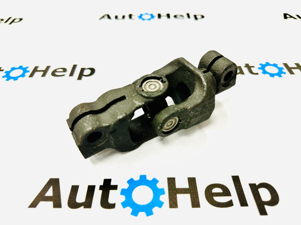 Карданчик рулевой 45209-52050 Toyota Aqua, Axio, Vitz