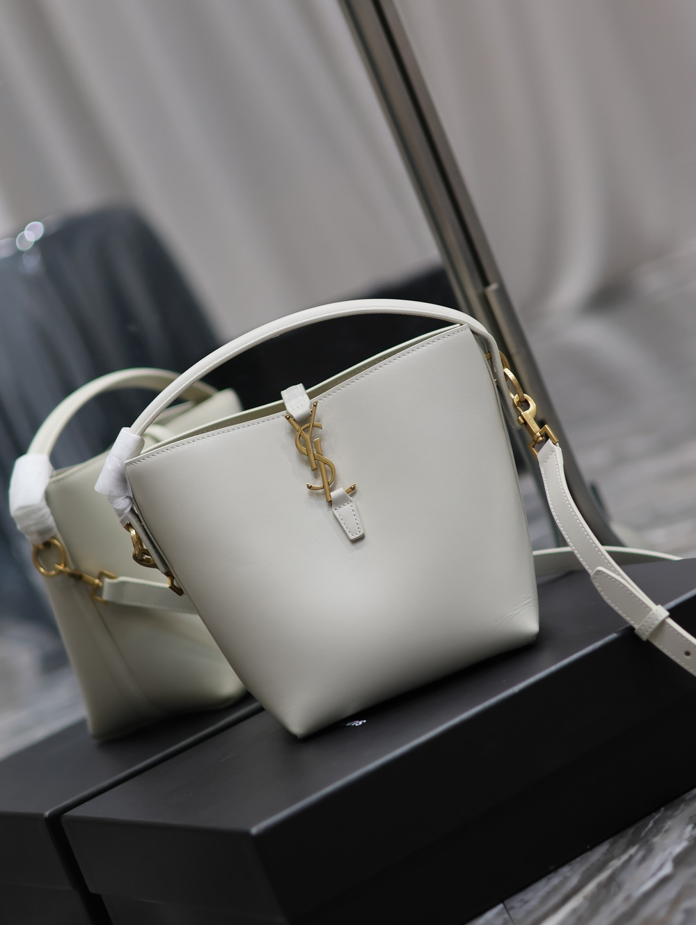 Saint Laurent LE 37 Small 20 cm
