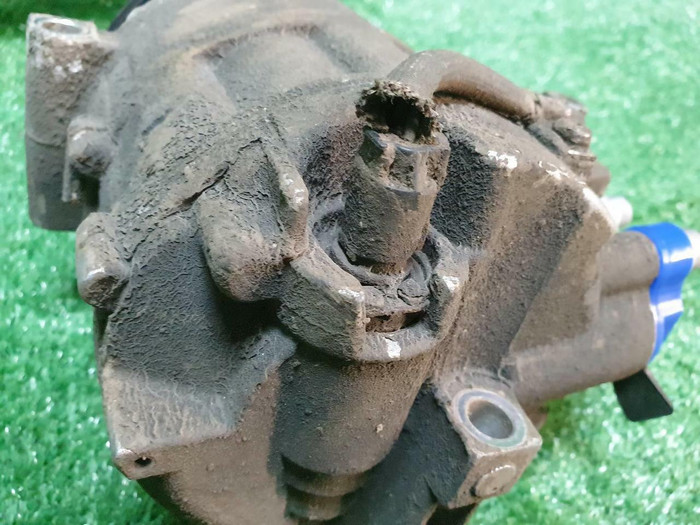 Компрессор кондиционера Mercedes C w203 (04-08)