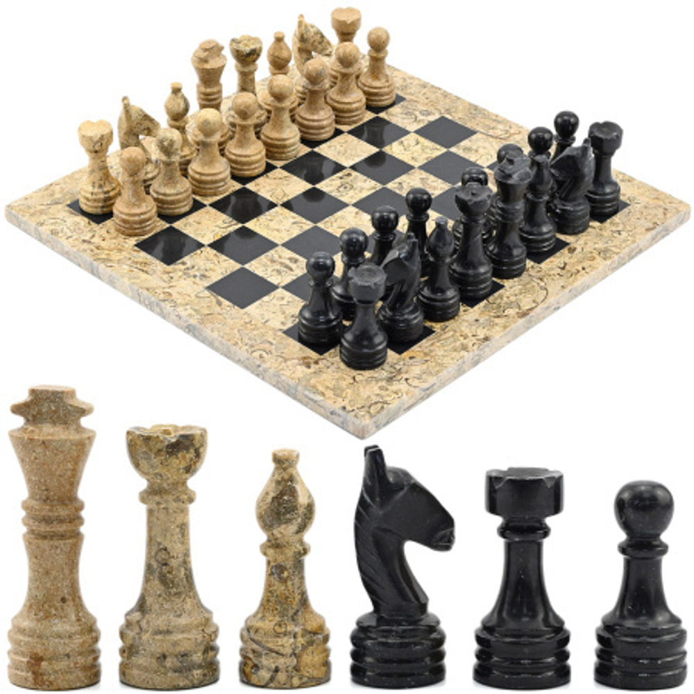Шахматы из мрамора черного и ракушечника в кейсе