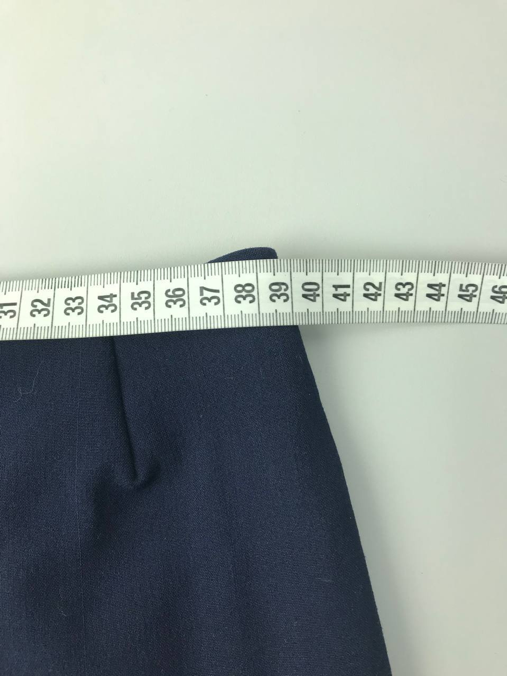 Брюки лаконичные 44 размер
