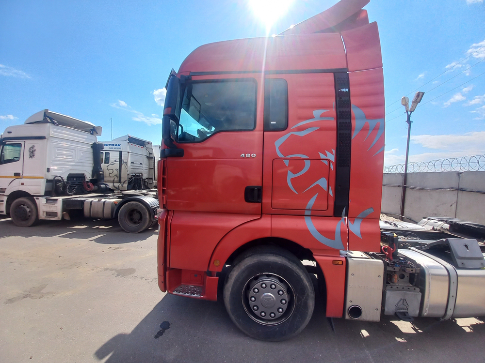 SITRAK C7H 4x2 Седельный тягач ZZ4186V361HE (12,4 л, 480 л.с., АТ)