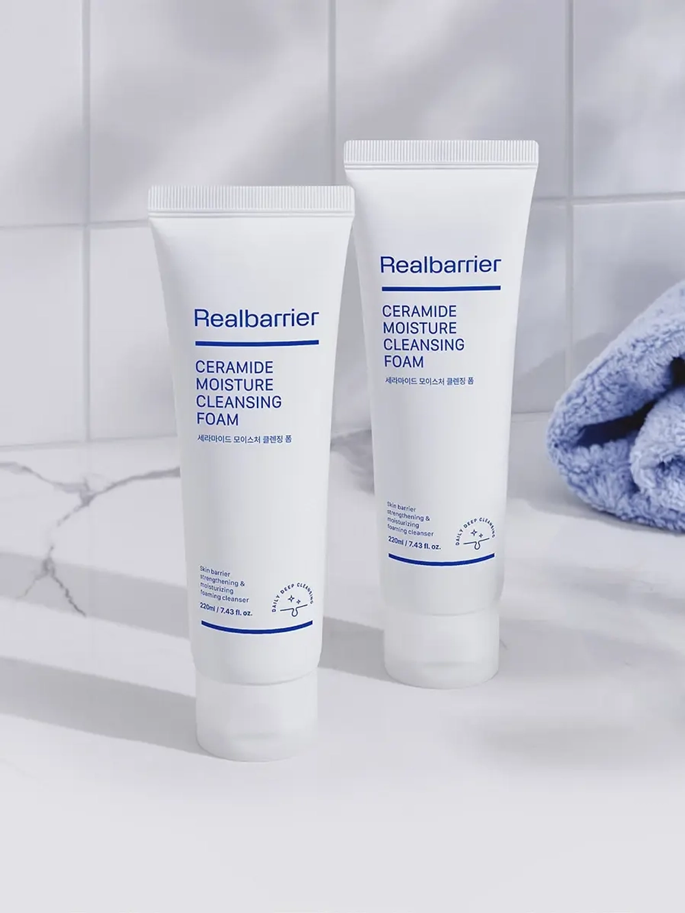 Real Barrier Кремовая очищающая пенка c керамидами Ceramide Moisture Cleansing Foam 220 мл