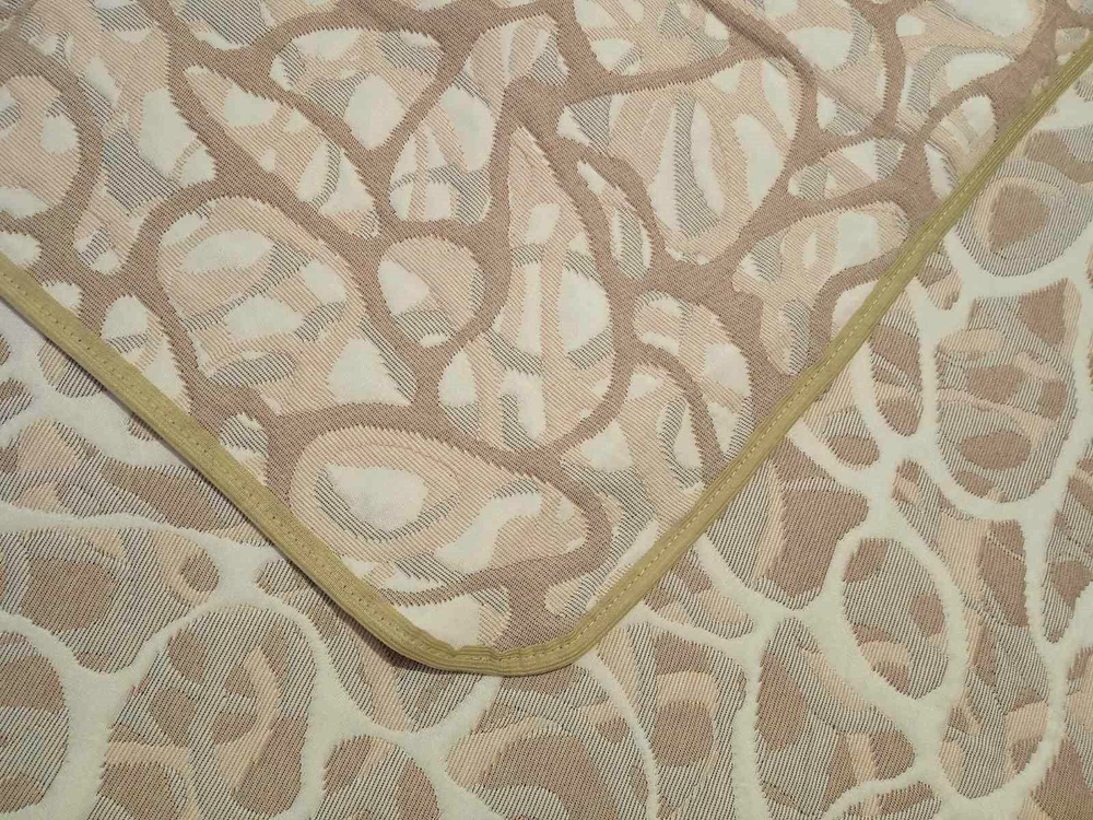 Покрывало жаккардовое двухстороннее Нежность 81-18 белый, беж, серый 2.0 (180х200)