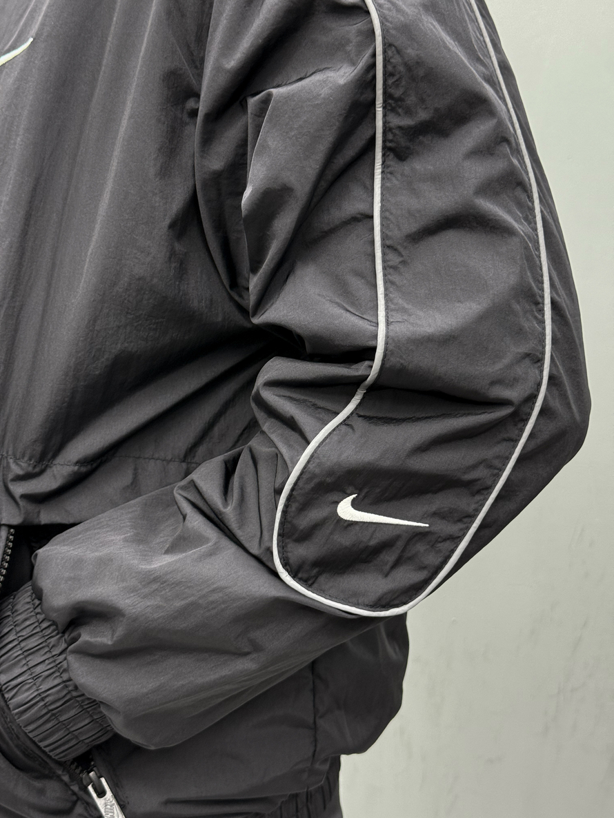 Ветровка Nike #8622 (чёрн.)