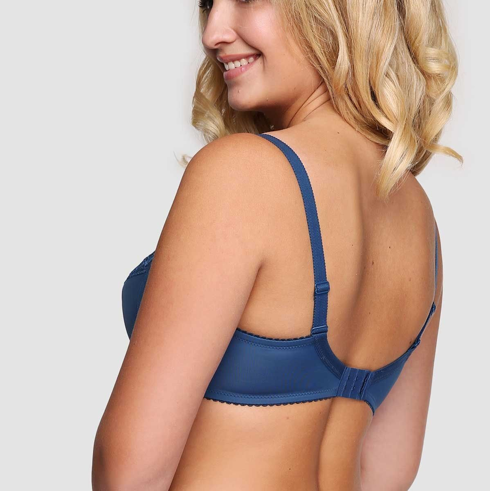 Лёгкий бюстгальтер с мягкой чашкой на каркасах (Размер: 75B) (Цвет: пудровый)