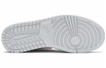 Кроссовки Jordan Air Jordan 1 Mid White University Red (Женская размерная сетка)