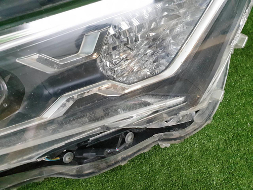 Битая Фара правая Toyota RAV4 5 XA50 (2018-н.в.) LED