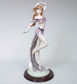 GA-05 Статуэтка «Танцующая Леди»