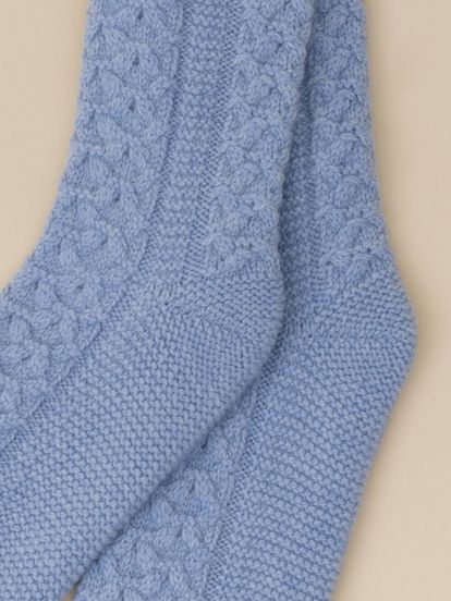 Женские носки голубого цвета из 100% кашемира - фото 3