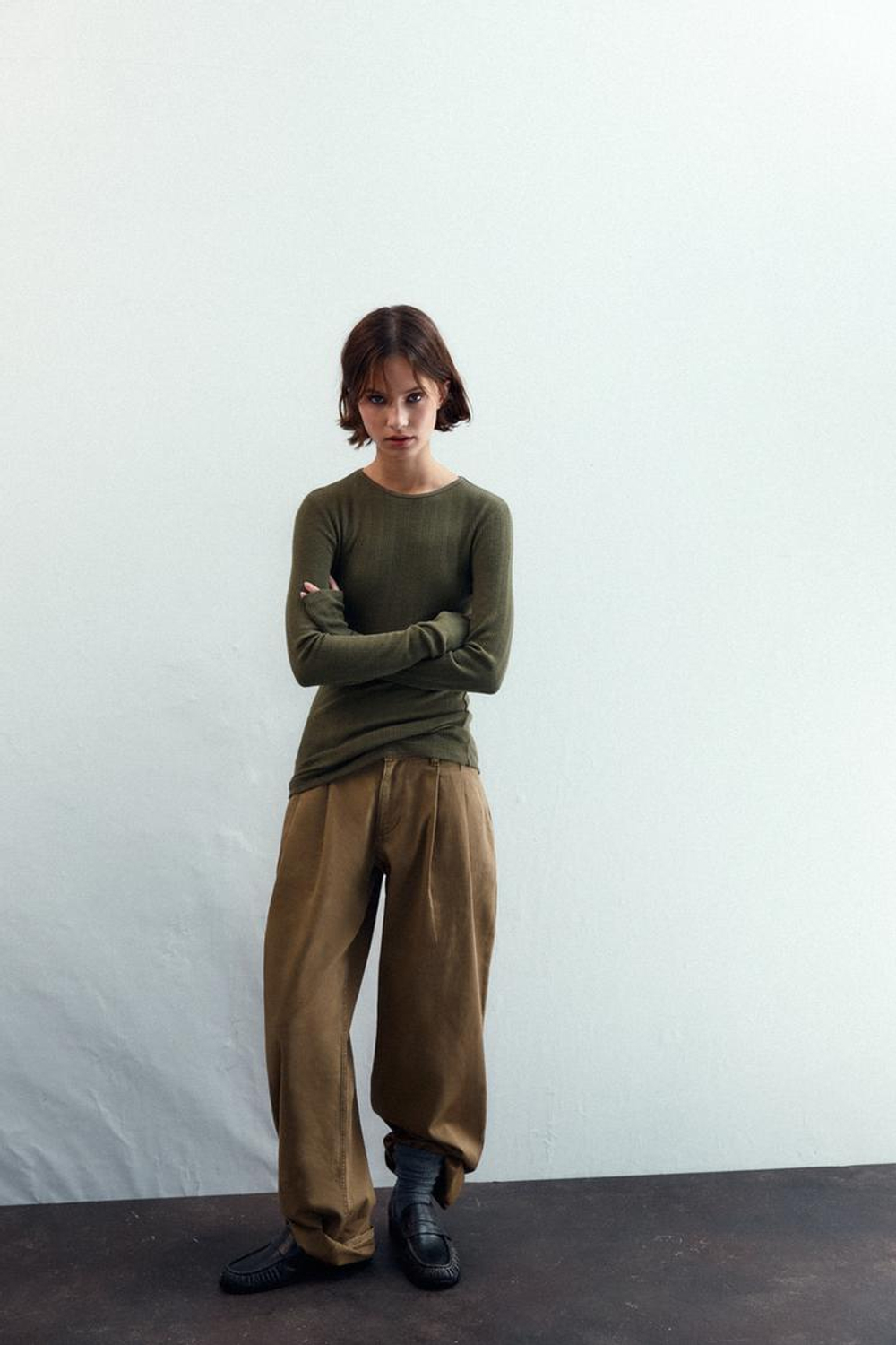 ZARA МЯГКАЯ ФУТБОЛКА В РУБЧИК, ТЕМНО-ЗЕЛЕНЫЙ